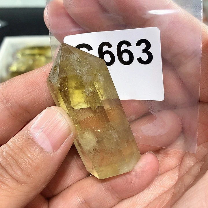 黄晶天然水晶柱子C663未镶嵌阿*呐