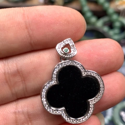 【闪购商品】颈饰未镶嵌翡翠