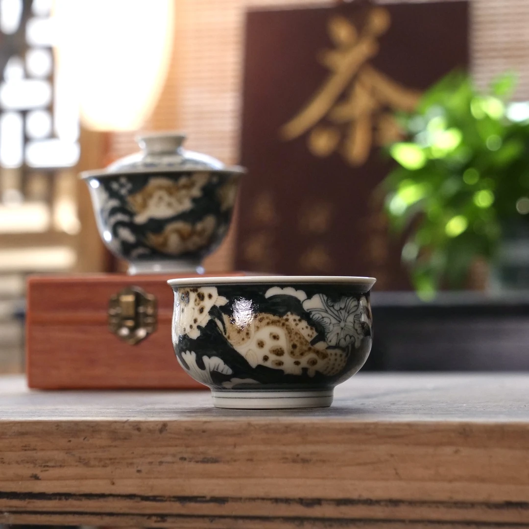 茶禾 禾她观雲景德镇釉里金青花手工手绘鱼藻纹主人杯