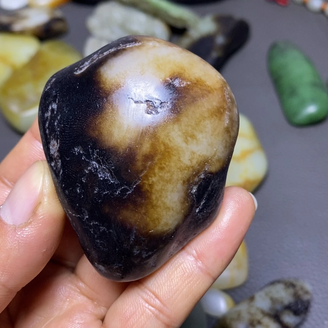 古***赏和田玉未镶嵌挂件