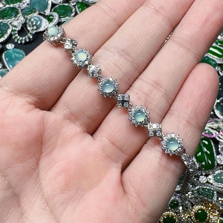 翡翠颈饰未镶嵌天然A货翡翠放漏
