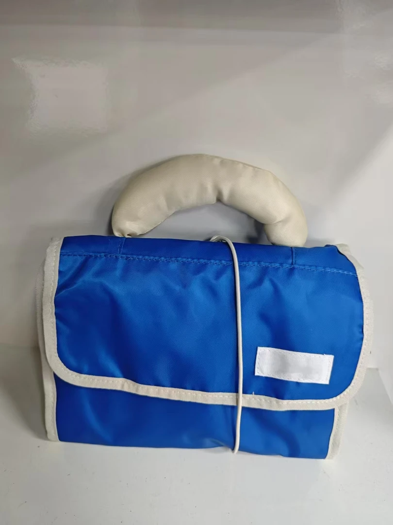 【言言分享TT】简约便携时尚蓝色随行化妆包