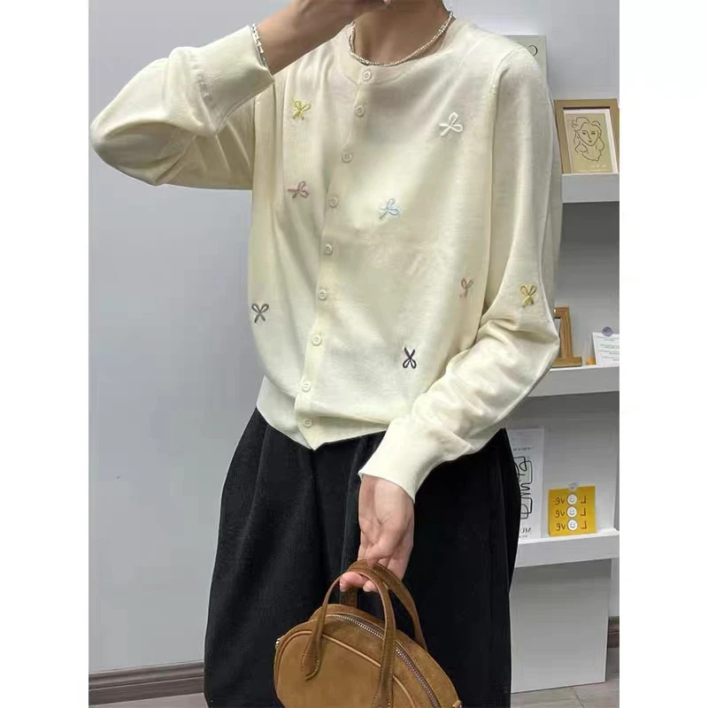 圆领翻袖针织衫气质毛针织衫女刺绣时尚印花不褪色轻奢长袖