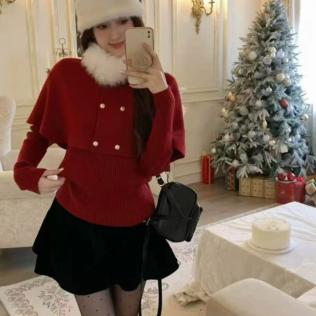 圣诞氛围感时尚洋气时髦设计感高级感红色毛领斗篷针织毛衣女冬季
