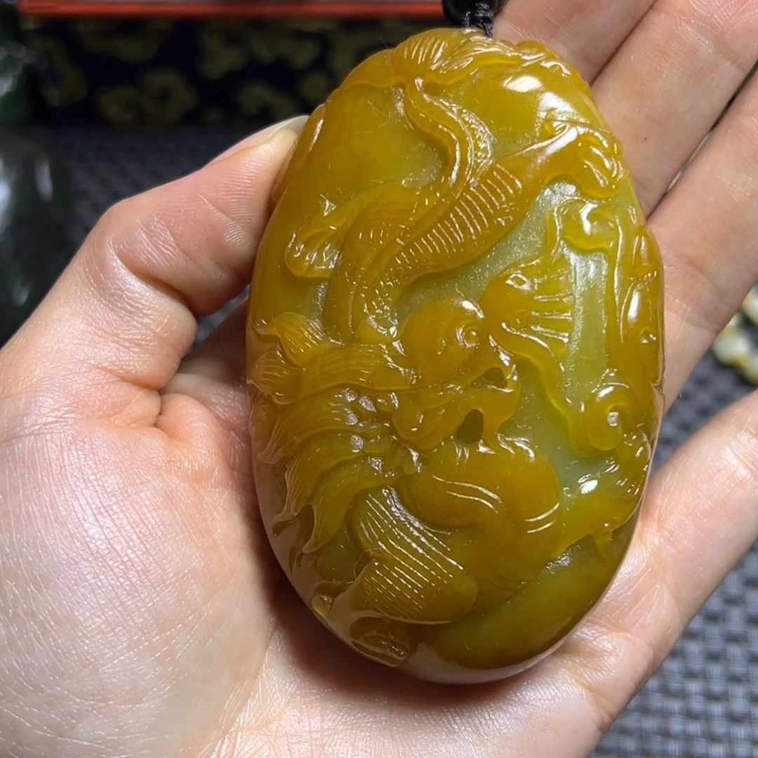 幸***…和田玉未镶嵌把件