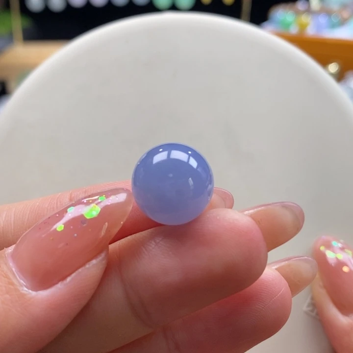 翡翠颈饰未镶嵌翡翠蓝紫色大珠卡14+