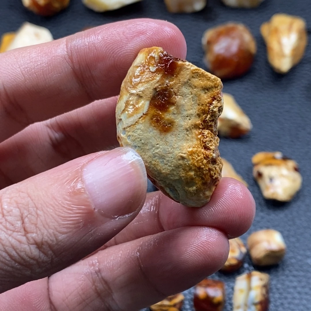 尽***.蜜蜡未镶嵌裸石琥珀蜜蜡原石定制