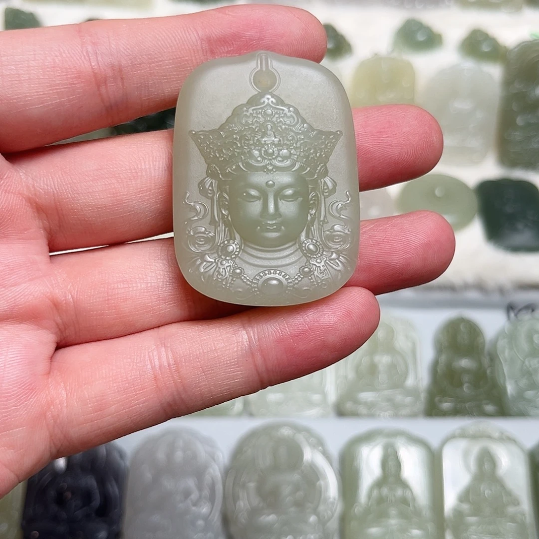 颈饰未镶嵌和田玉