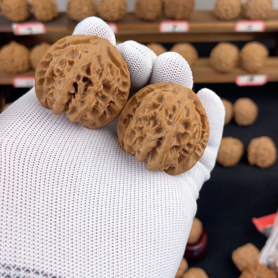 文玩核桃把件40苹果园