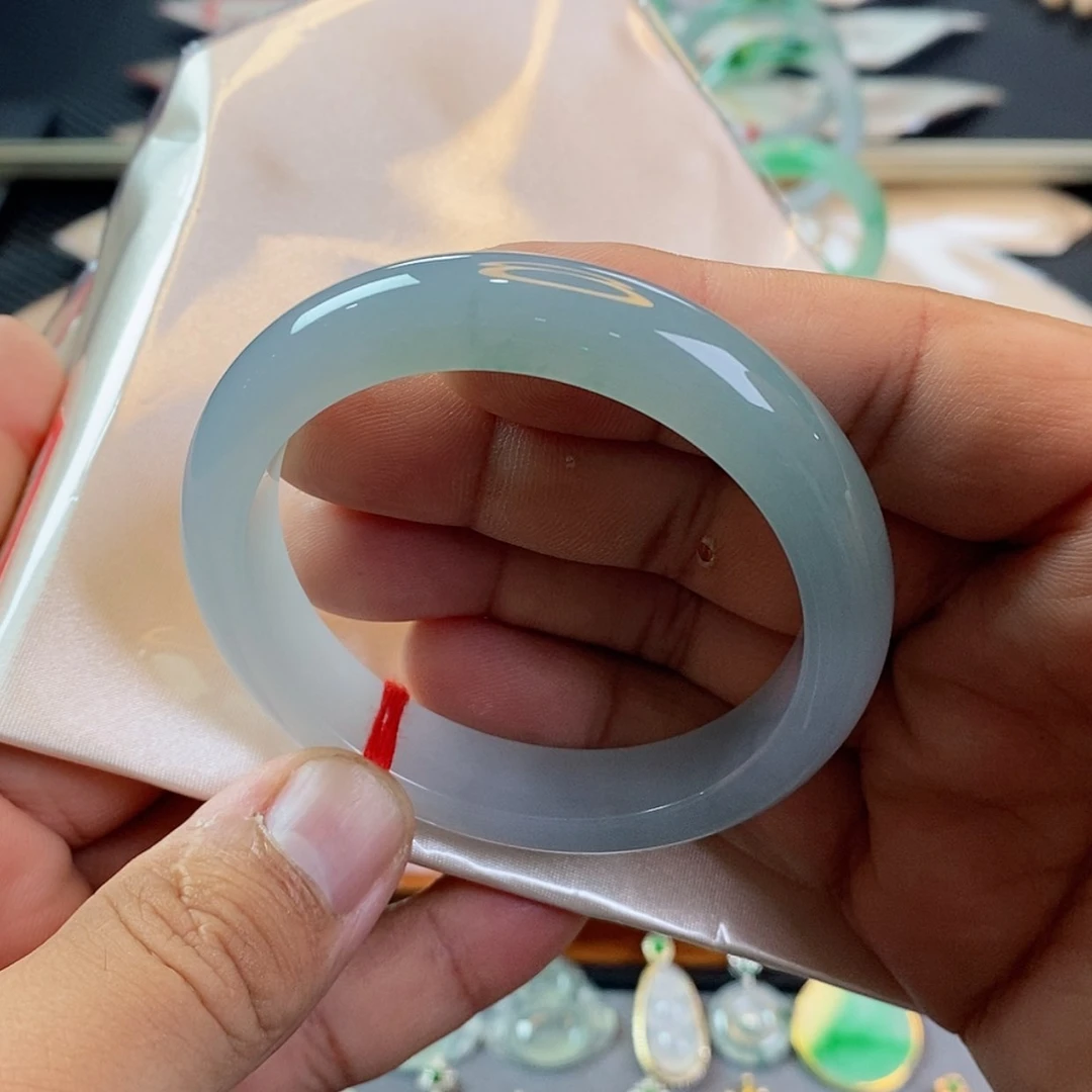 【闪购商品】未镶嵌手镯翡翠