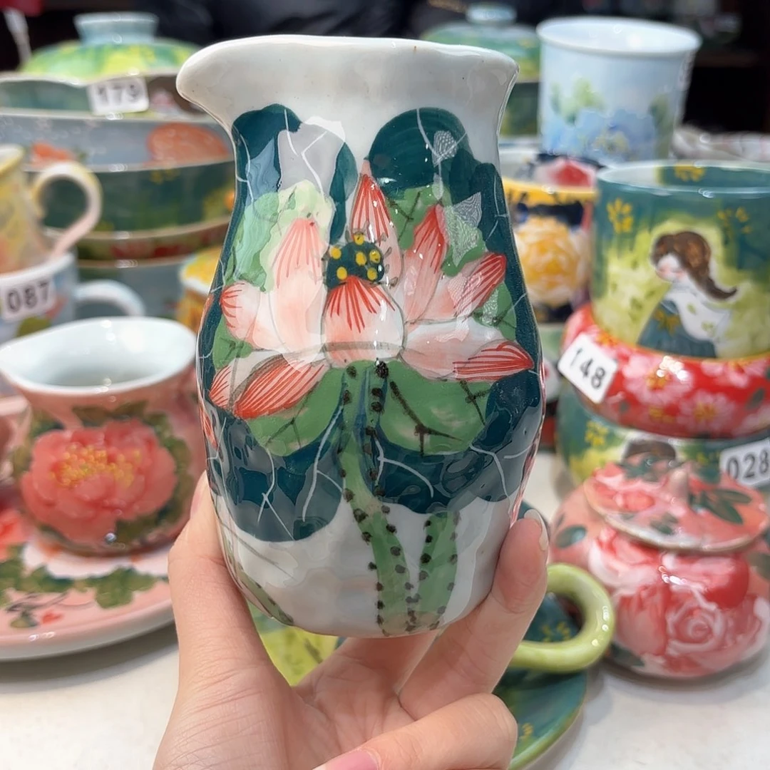 瓷片兔兔好可爱啊我