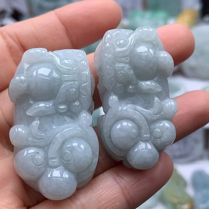 翡翠未镶嵌颈饰貔貅福利一对福利