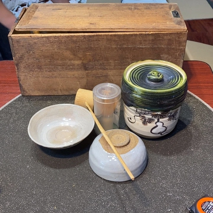 奈***术瓷片陶瓷艺术品制作工艺品