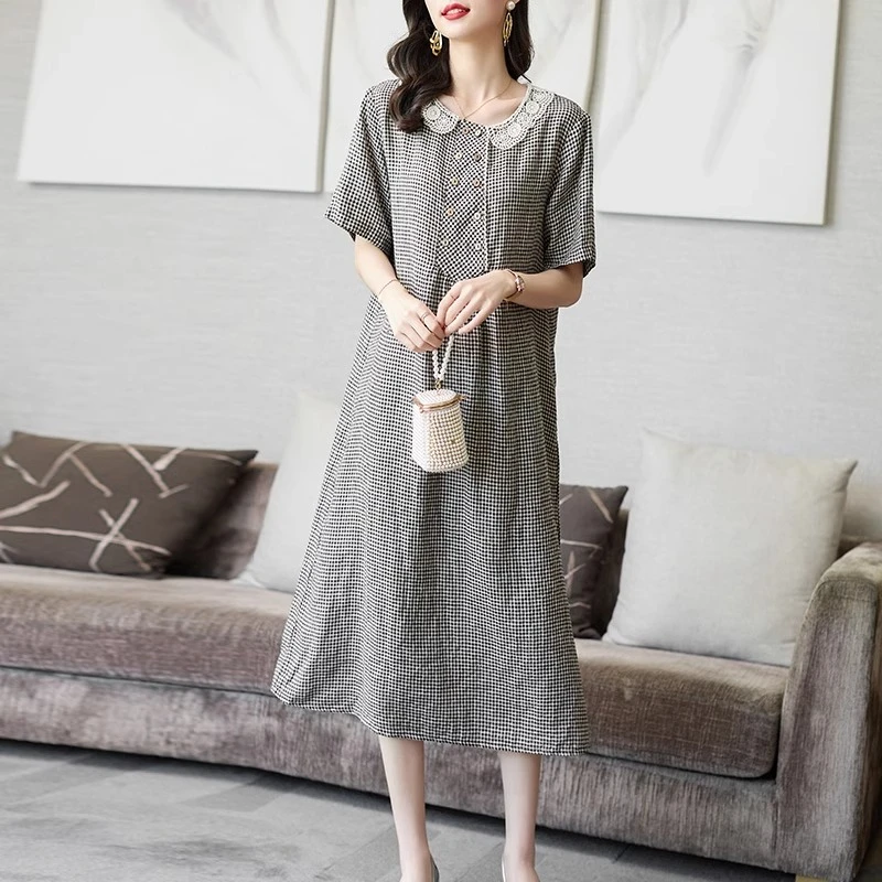 火袖780娃娃领连衣裙女2024名媛气质格子中长裙宽松显瘦减龄裙子