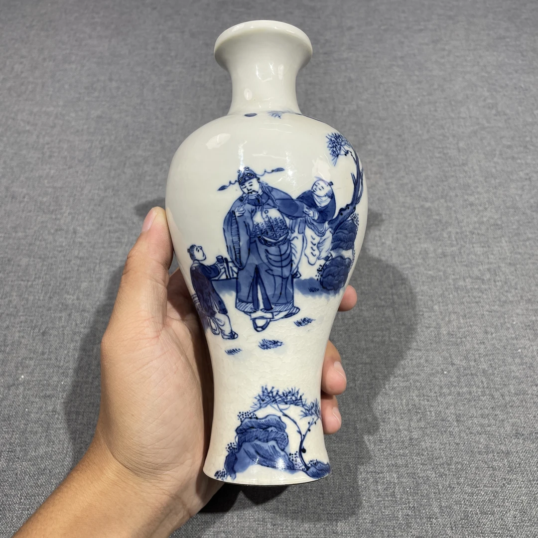 【拍卖】Lot 23715 浆胎青花人物故事赏瓶