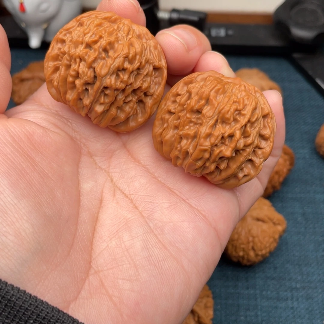 文玩核桃把件全品汉高楼40