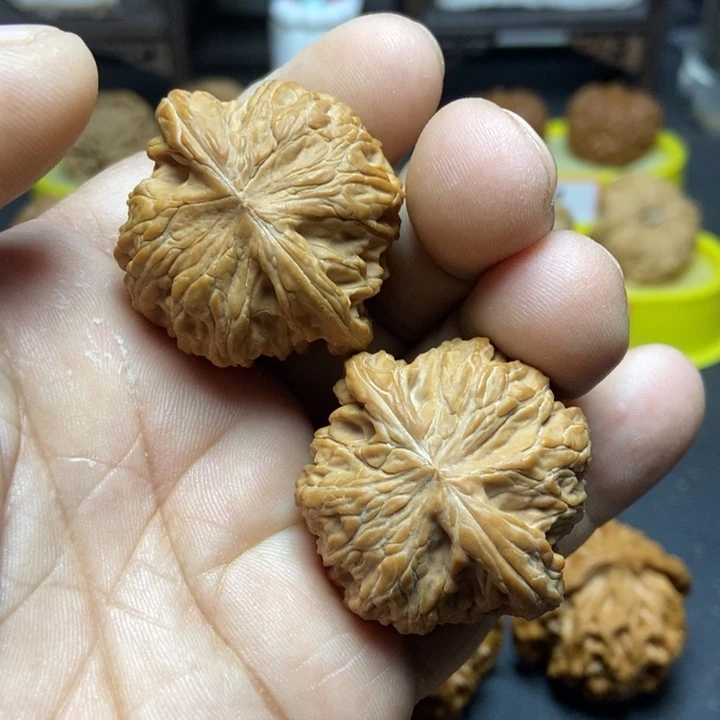 核桃山地磨盘008