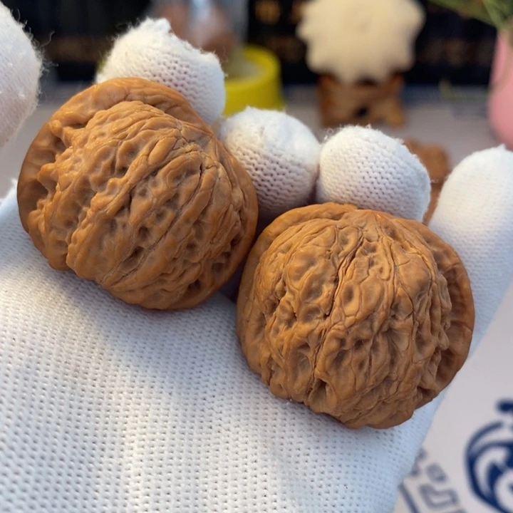 吊坠文玩核桃麒麟墩天残