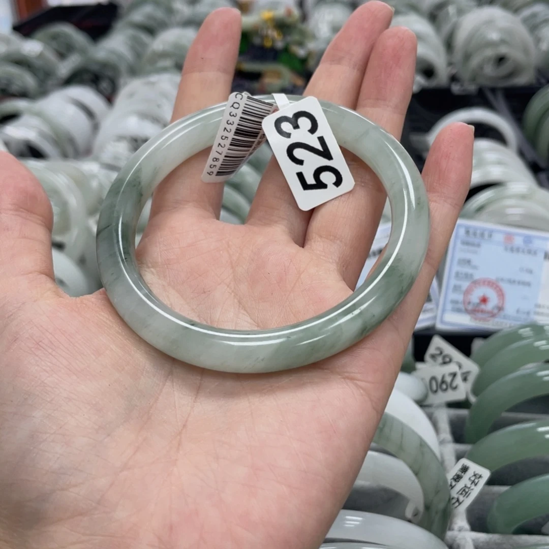 未镶嵌手镯石英质玉