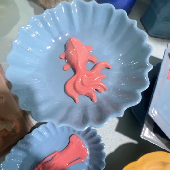 天***乙福源阁瓷藏器型有多种