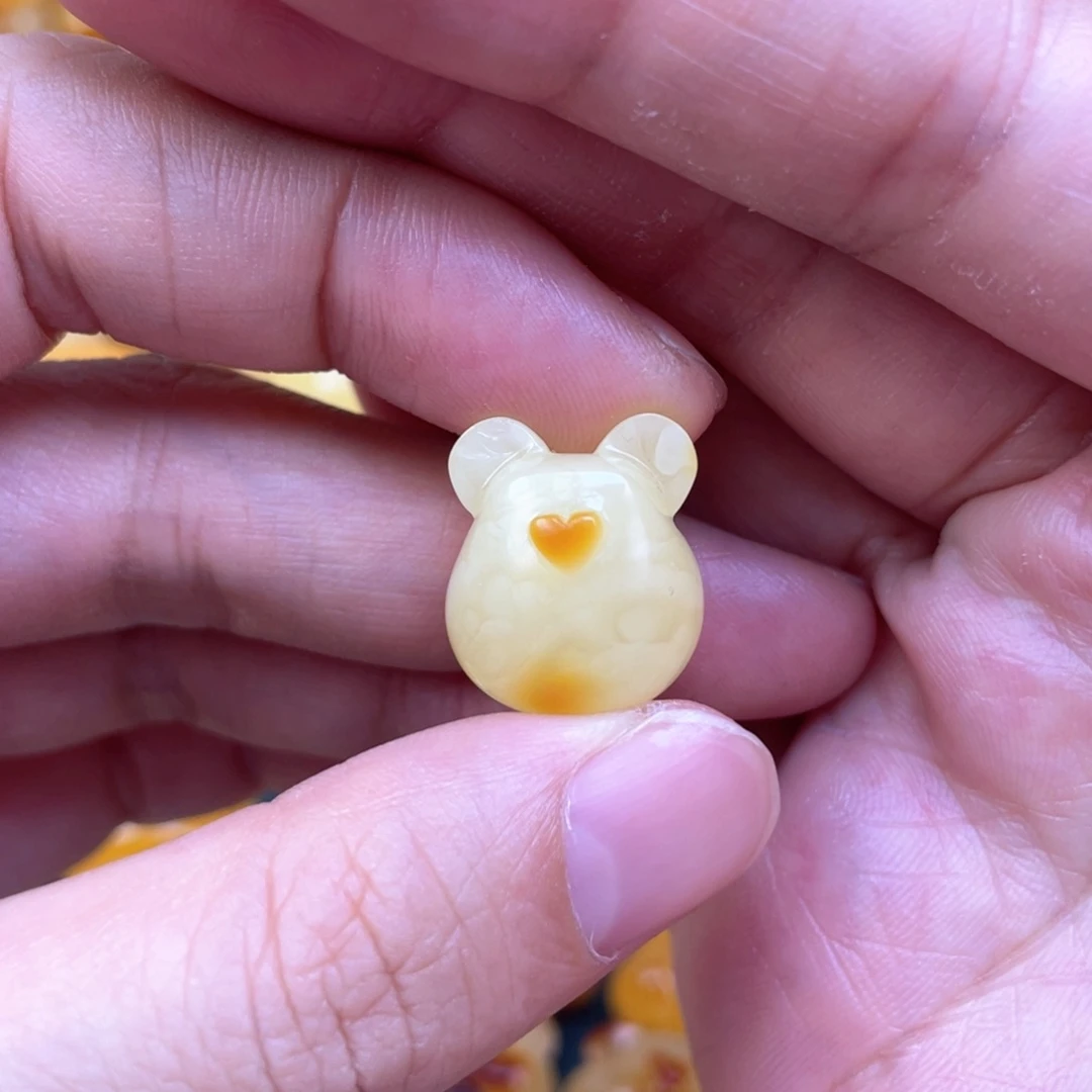 未镶嵌琥珀裸石蜜蜡