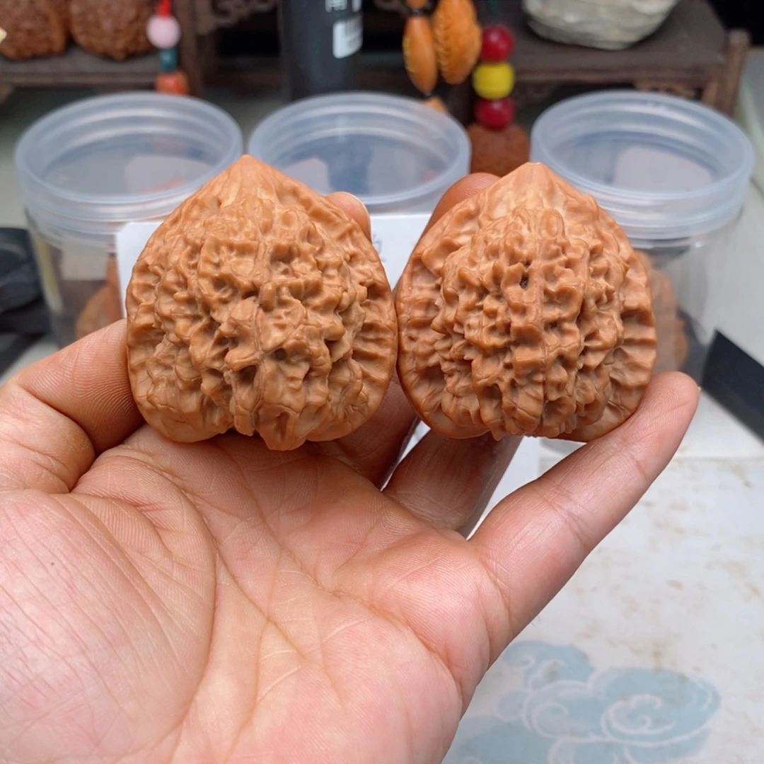 文玩核桃吊坠45官帽磕尖