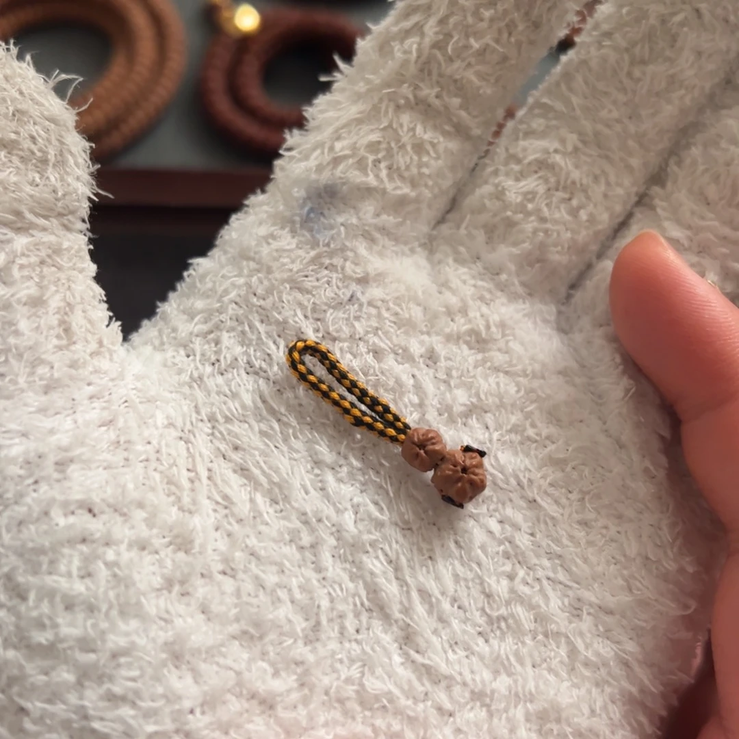 -***i吊坠金刚菩提佛手