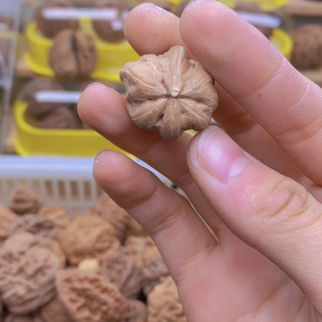 吊坠文玩核桃斯***虹