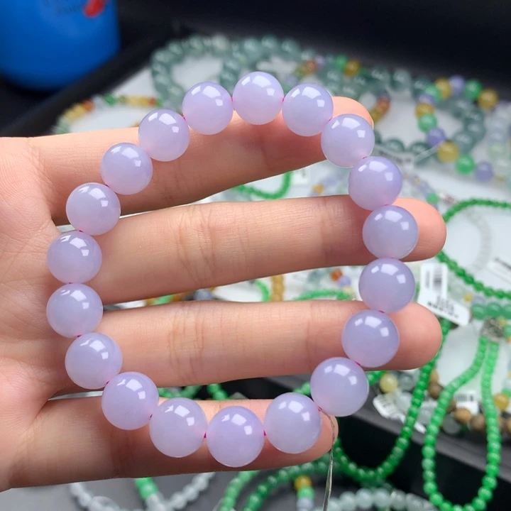 翡翠手镯未镶嵌翡翠