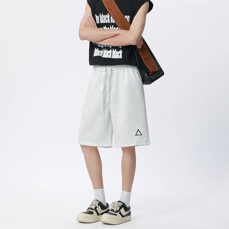 花灰色刺绣三角标卫裤短裤男款夏季美式运动五分裤篮球跑步半截裤