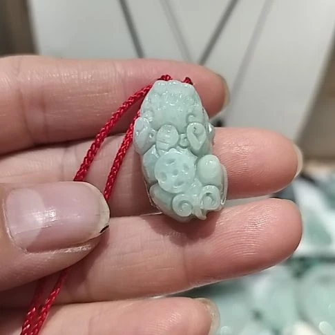 翡翠未镶嵌颈饰天然缅甸翡翠A货吊坠