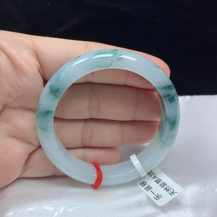 翡翠手镯未镶嵌正圈53.6