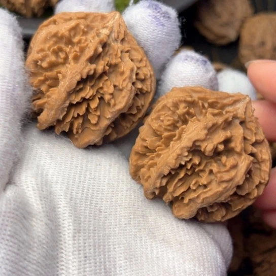 把件文玩核桃秦岭核桃18