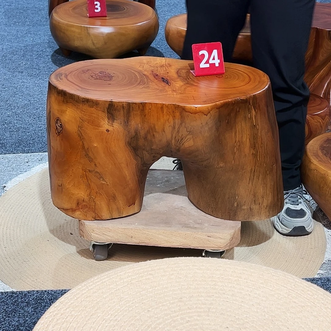 19 号香樟木尺寸：56-31-36cm