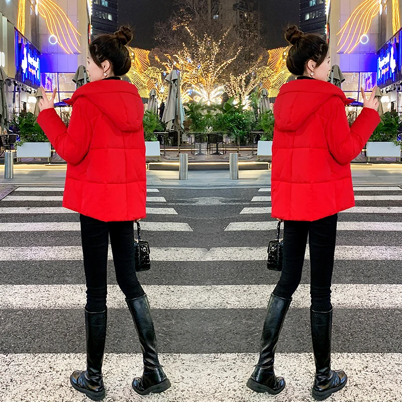 短款羽绒服2025新款女连帽红色本命年白鸭绒加厚时尚流行冬季外套