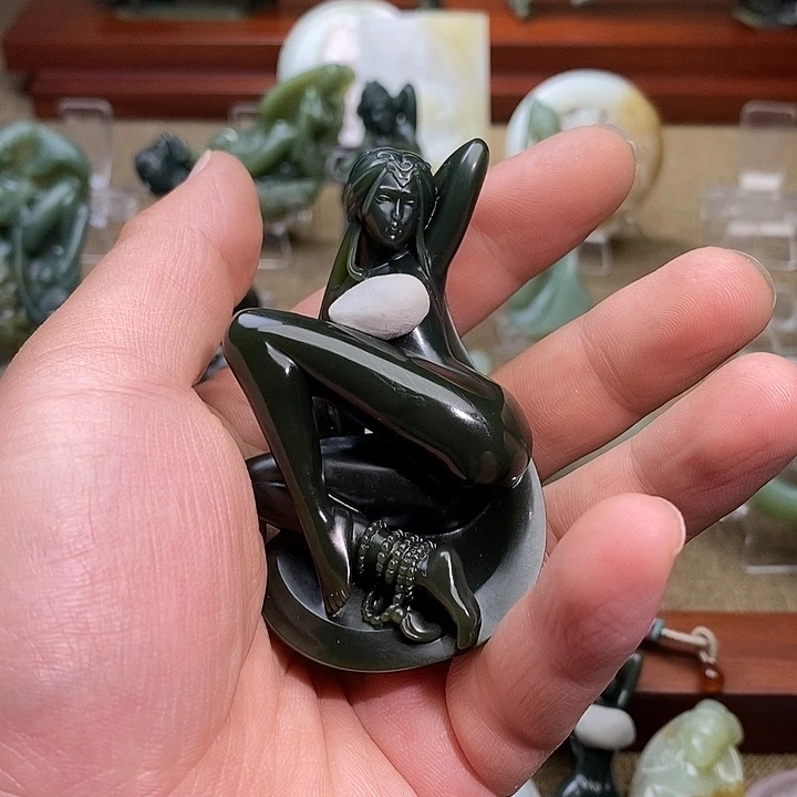 未镶嵌和田玉把件