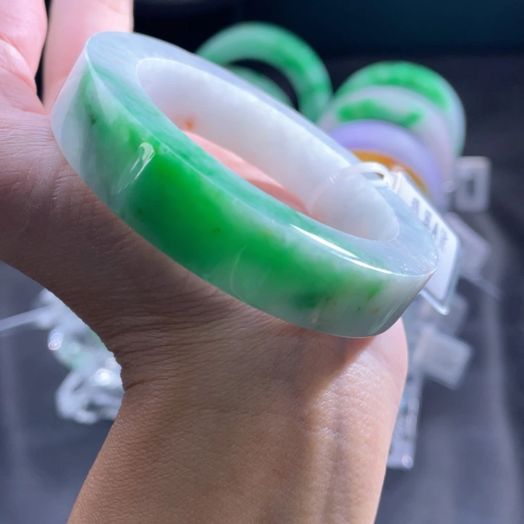 未镶嵌翡翠定制翡翠