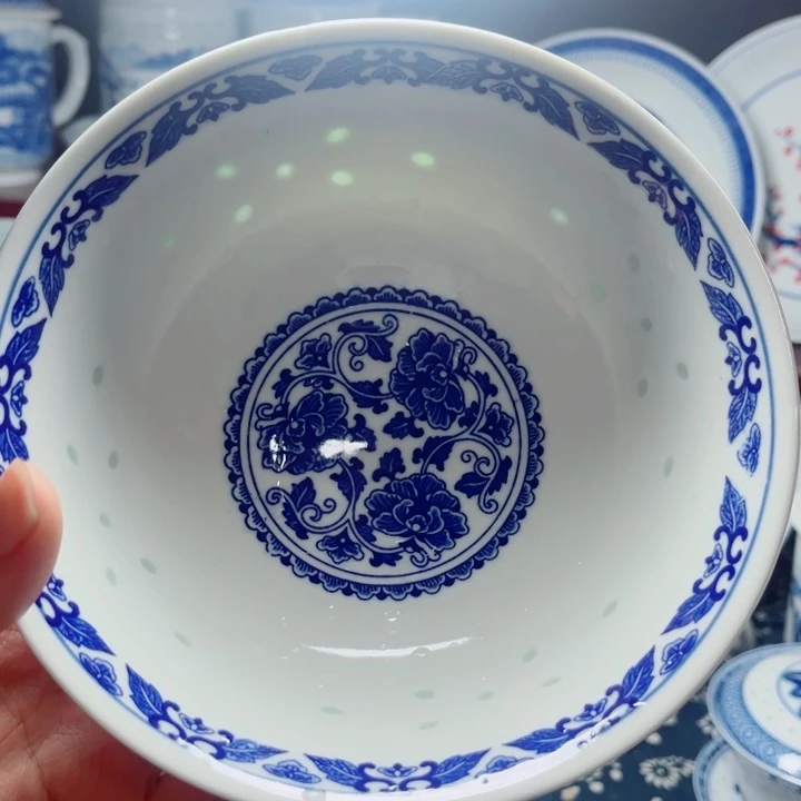青花玲珑6寸面碗牡丹花