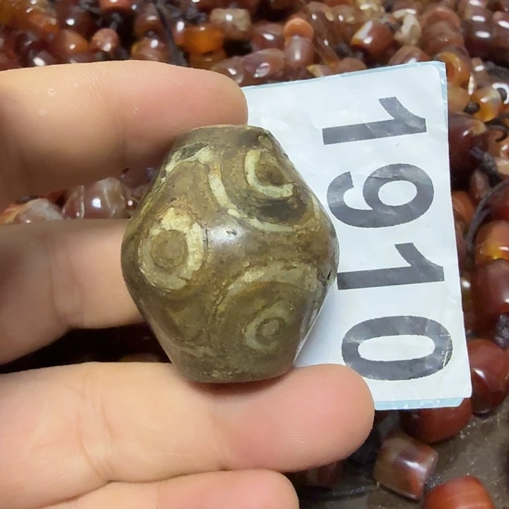 未镶嵌颈饰玛瑙/玉髓