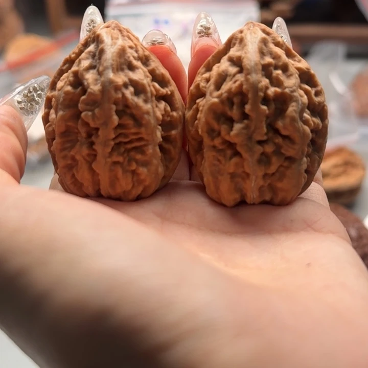 文玩核桃把件傳****哥关东木子楸百核146