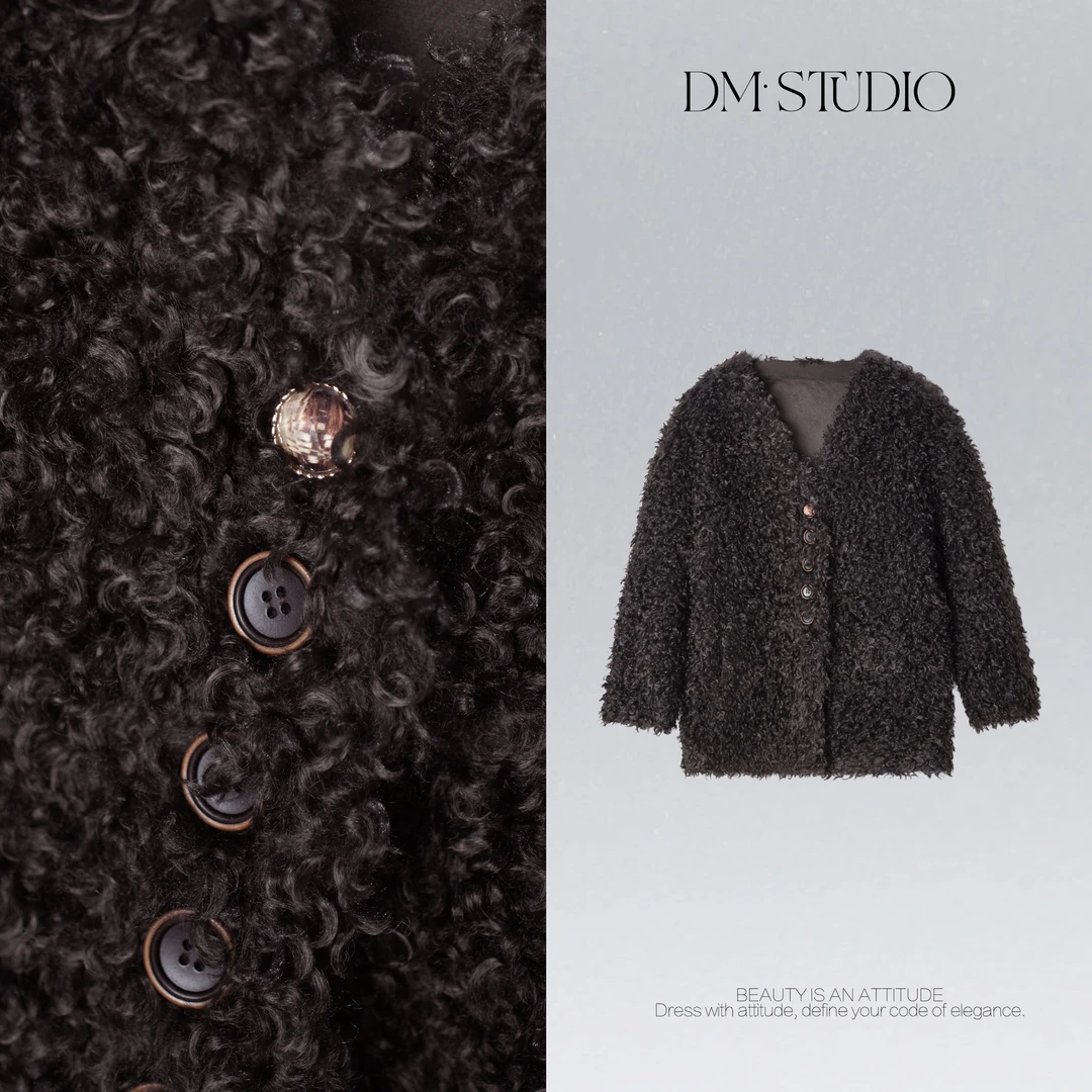 DEDM•STUDIO/小众高级感V领排扣波斯卷皮毛外套2507PMYT/25663