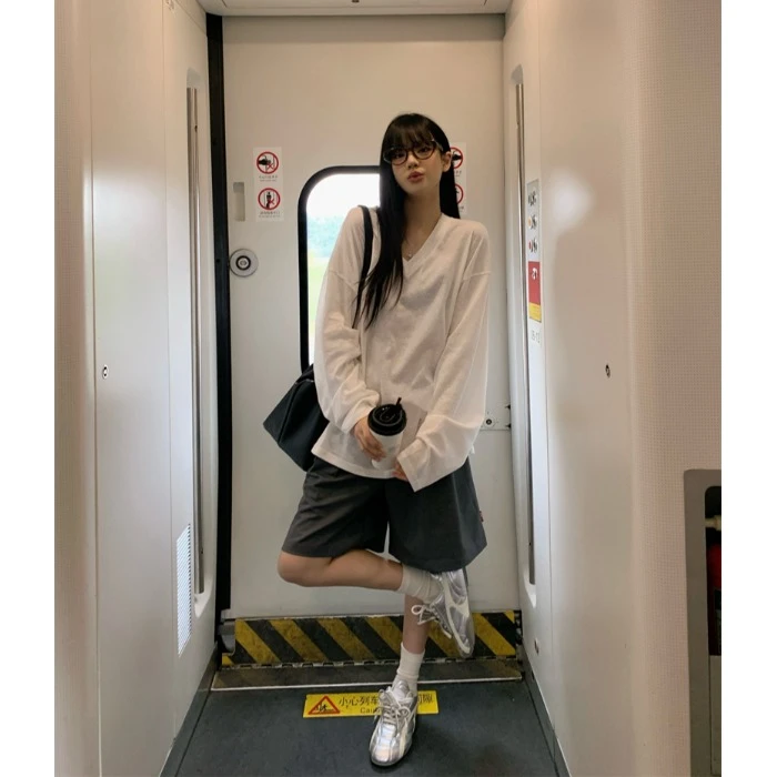 慵懒风V领纯色休闲罩衫上衣女装春季灰色宽松垂感高腰中裤两件套