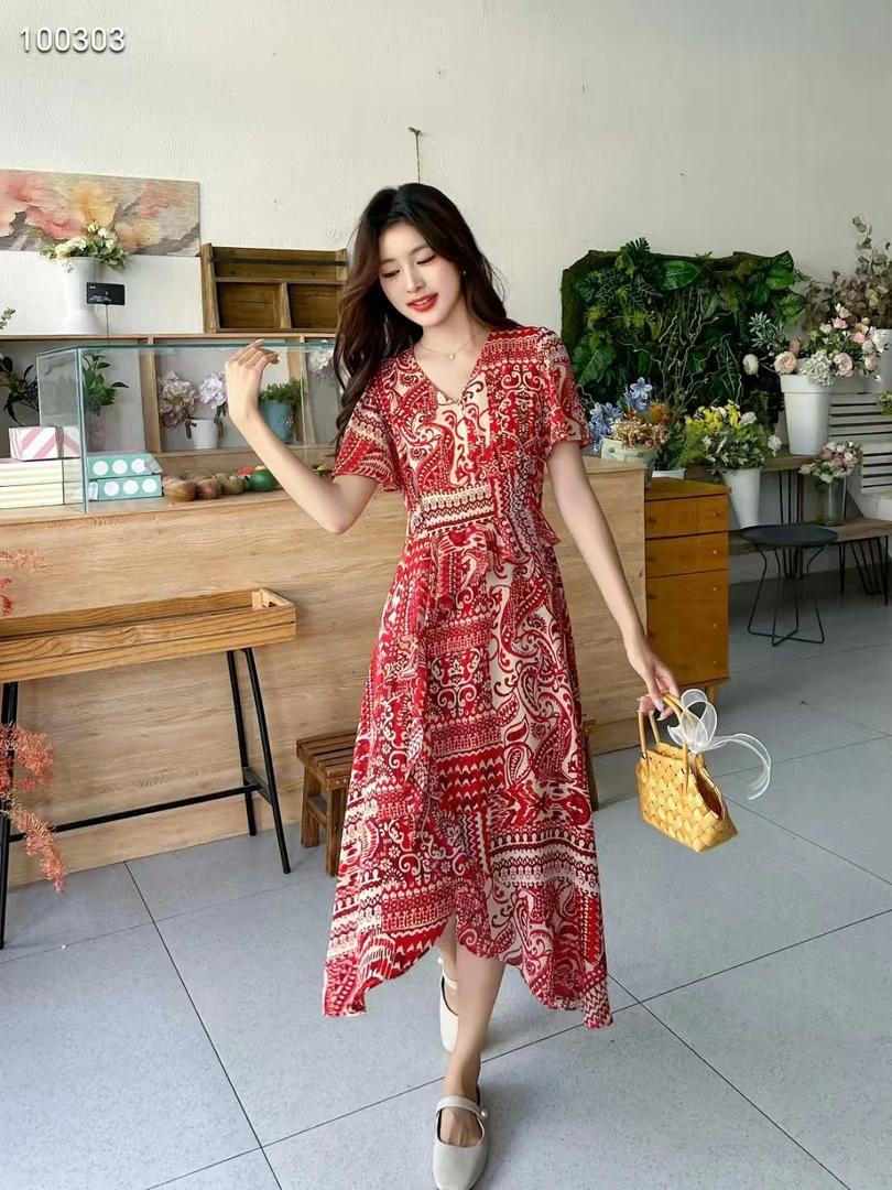 女款碎花连衣裙仙气飘飘上档次轻奢时尚外出遮肉宽松百搭裙MC2502