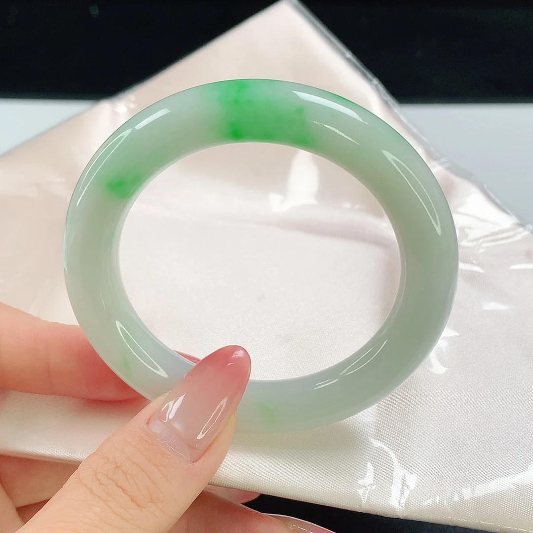翡翠手镯未镶嵌613翡翠