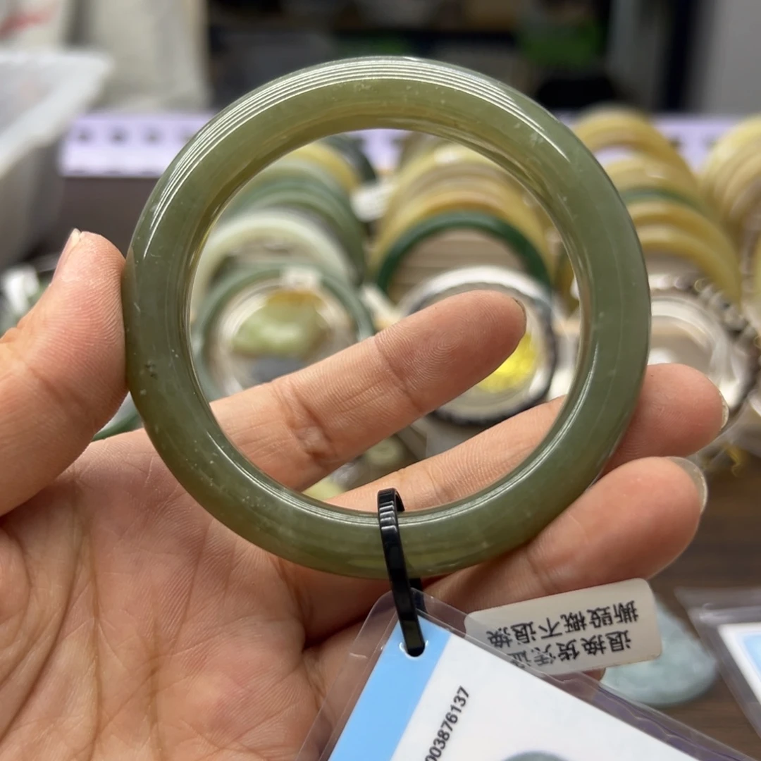 和田玉手镯未镶嵌57圈围1241