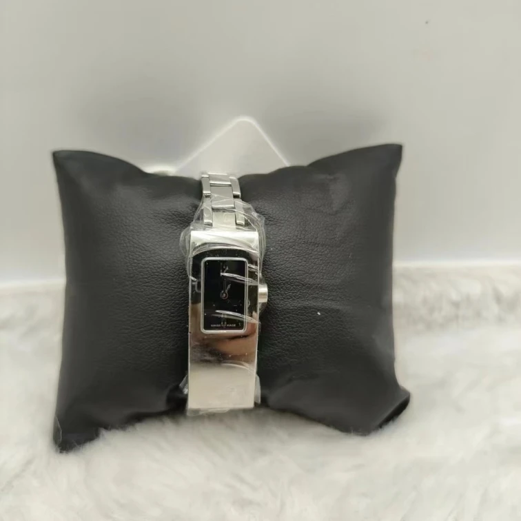 95新 FENDI/芬迪 品牌手表 1211 0011