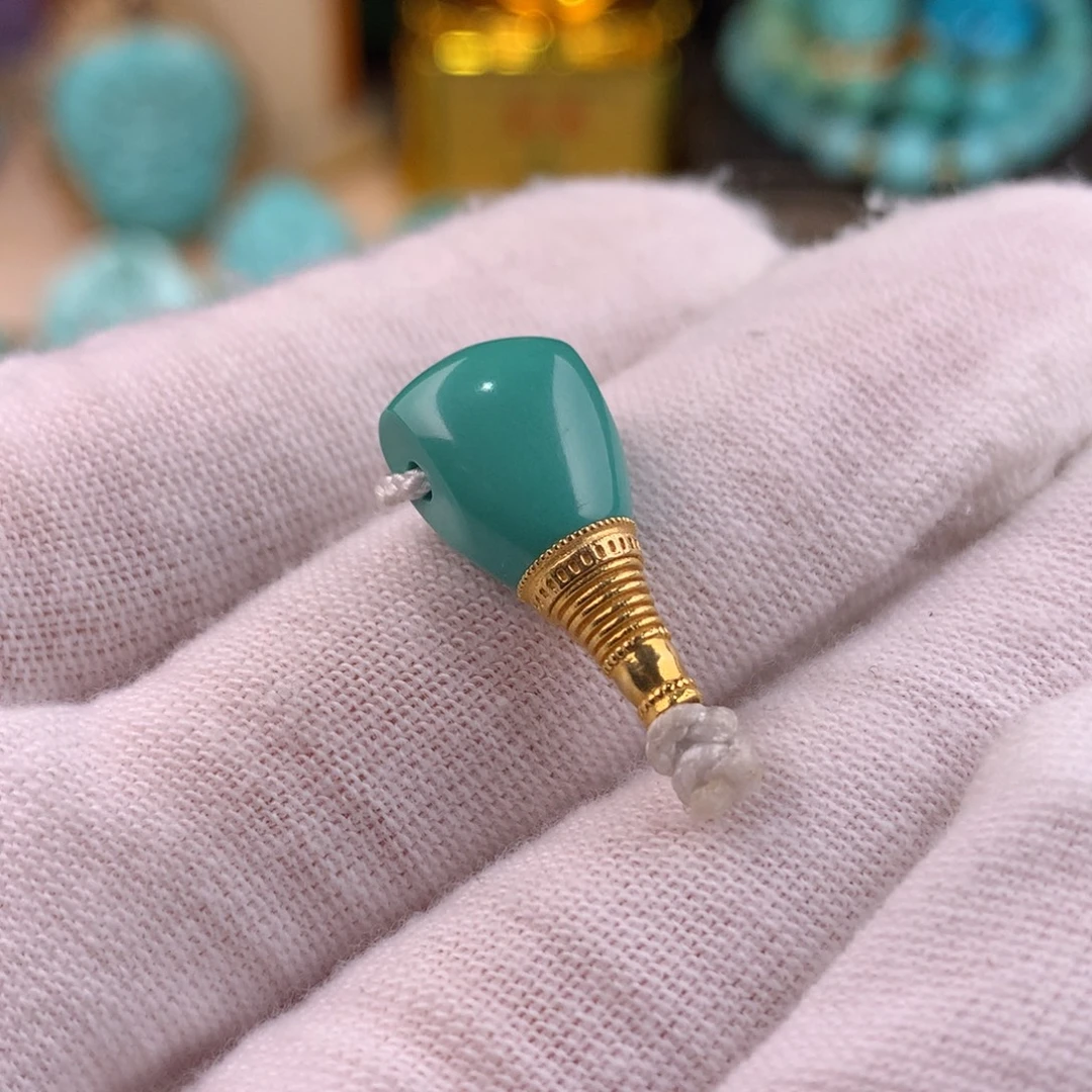 绿松石18K金镶嵌三通卡9.5