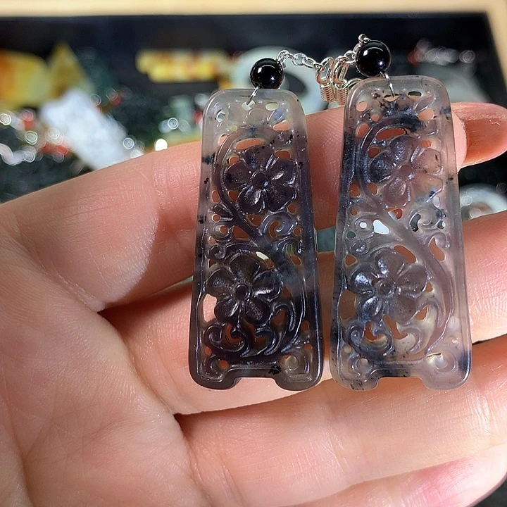 蛇纹石玉未镶嵌耳饰三*