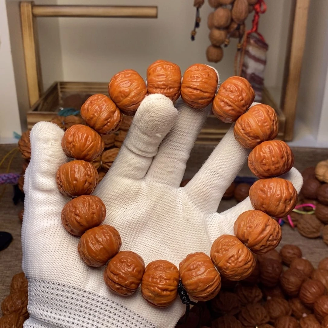 h***a文玩核桃吊坠翻天印