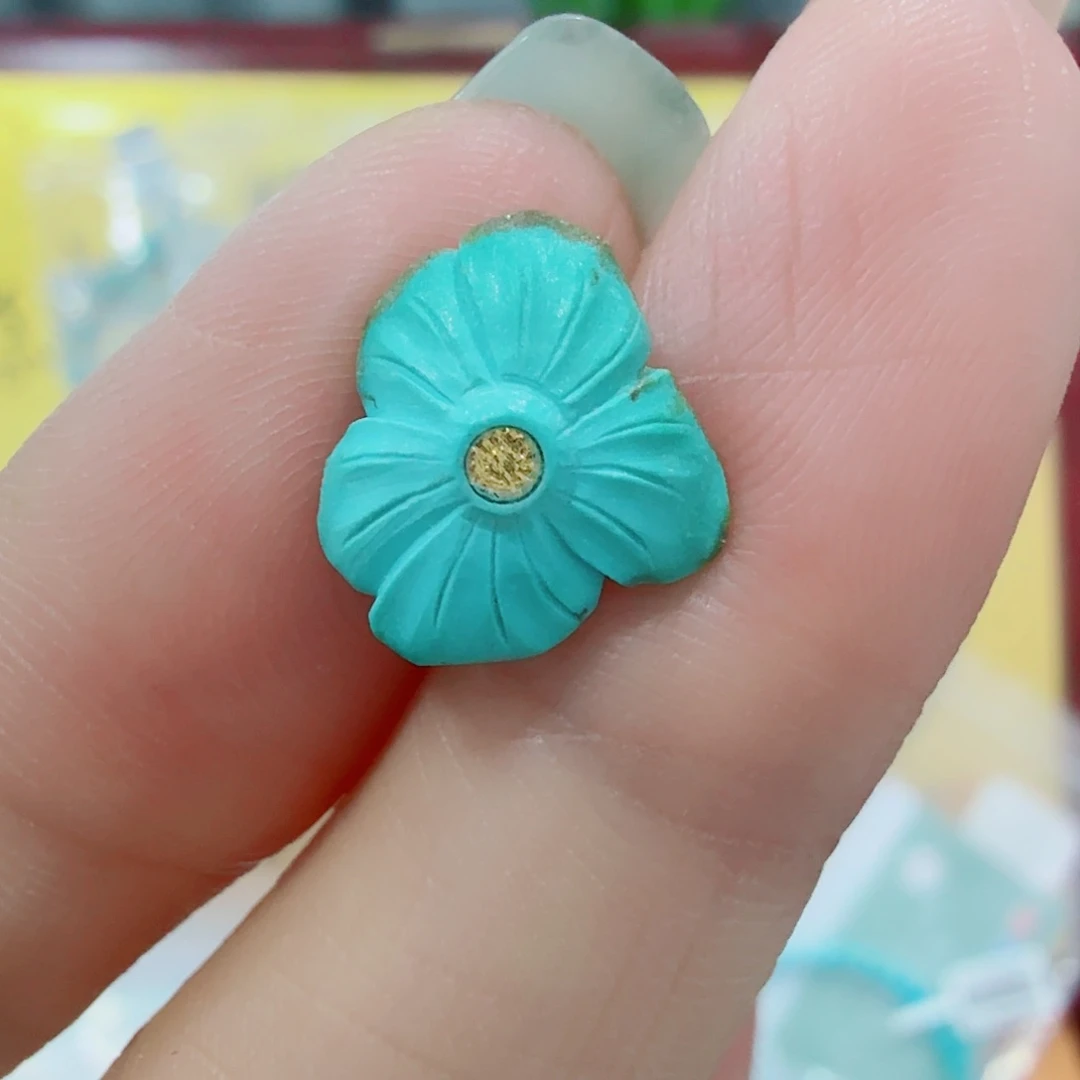 未镶嵌绿松石珠宝奇石